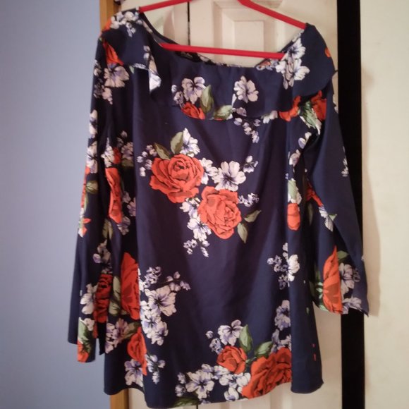 Blouse - Picture 2 of 2